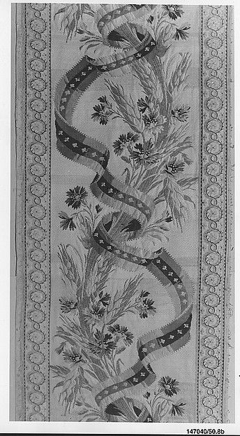 Border of woven silk