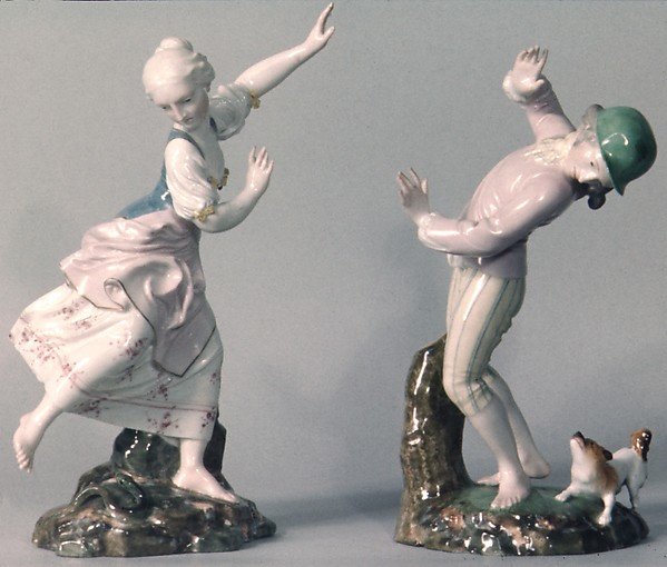 Girl fleeing from a snake (one of a pair) by Höchster Porzellan-Manufaktur
