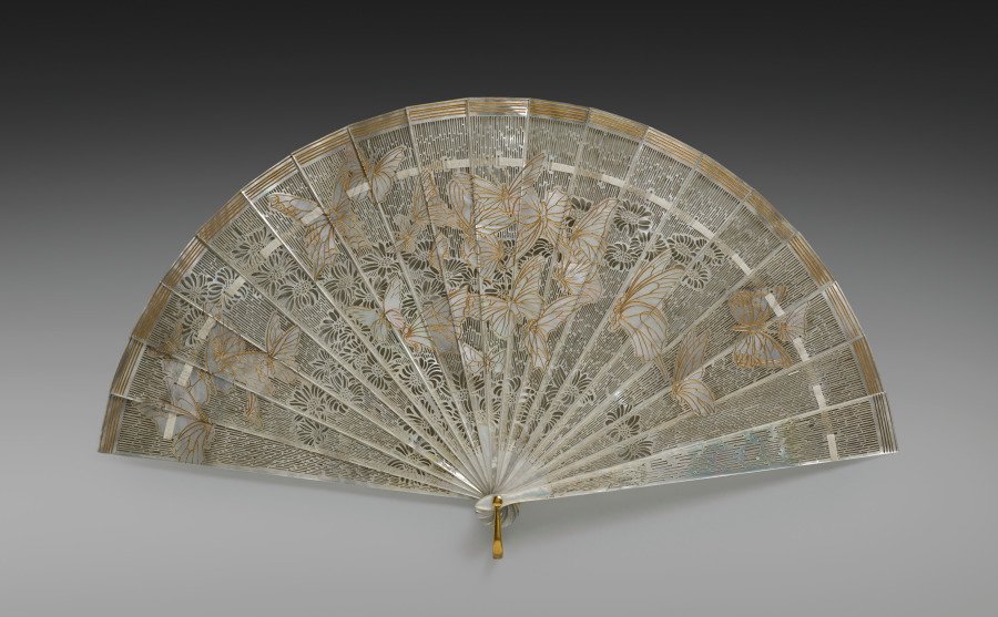 Fan by René Lalique